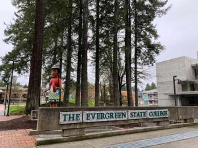 Fasilitas di Dalam Lingkungan Kampus Evergreen State College